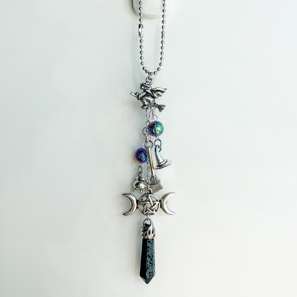 Charme de voiture sorcière