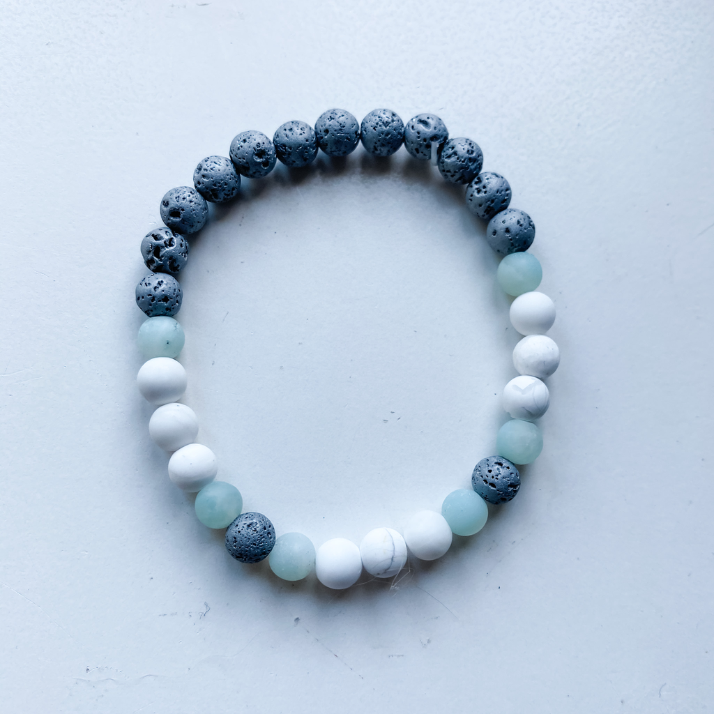 Bracelet 6mm lave grise, howlite mate & amazonite