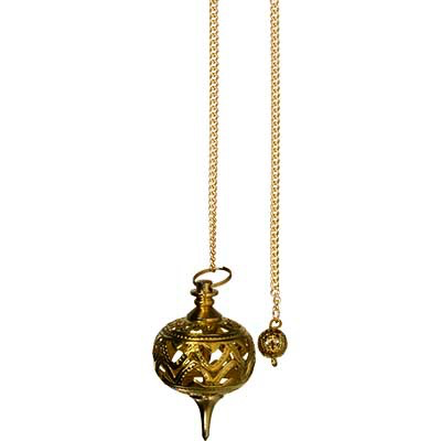 Pendule métal ajouré