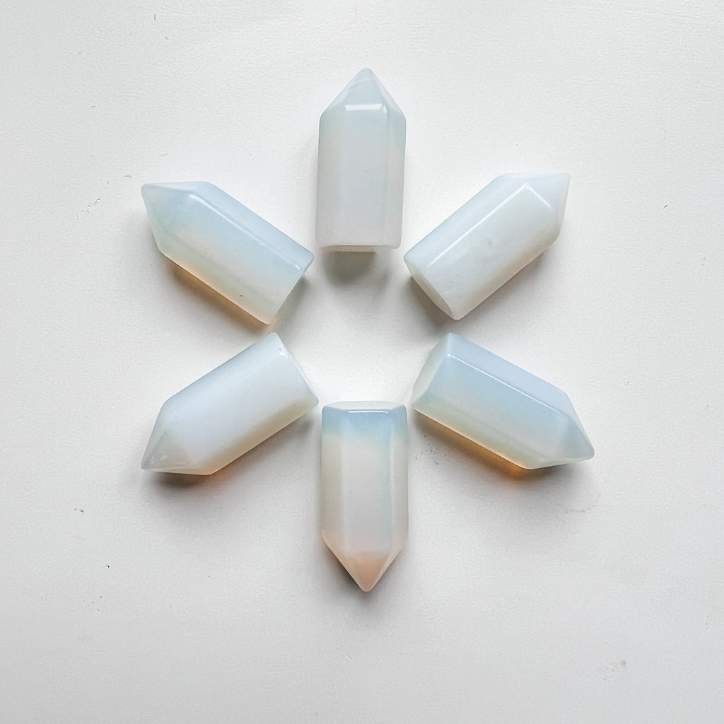 Petite Pointe - Opalite