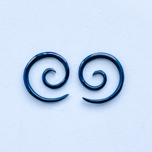 Earrings horn spiral stretcher