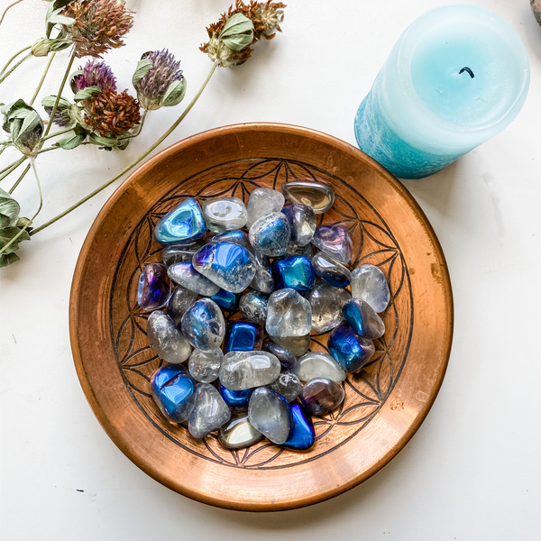 Quartz d'aura bleue roulé (1 pierre)
