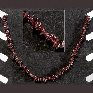 Tour de cou Chips de Grenat 18