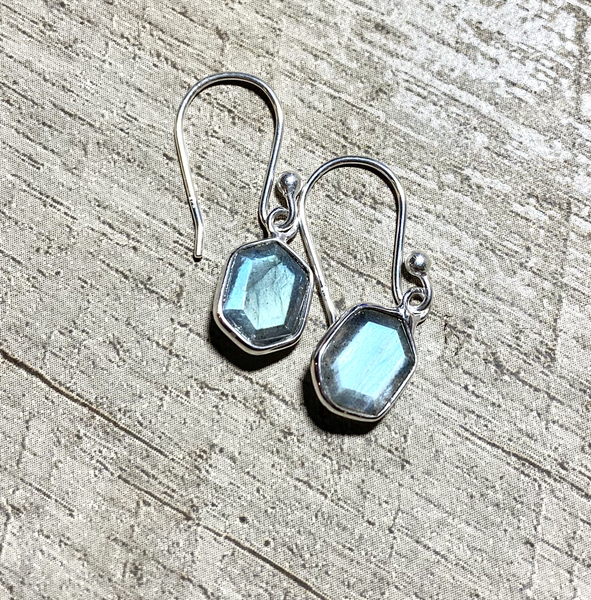 Boucles d'oreilles labradorite hexagonale longue en argent sterling