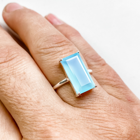 Bague aqua calcédoine rectangle facette argent massif