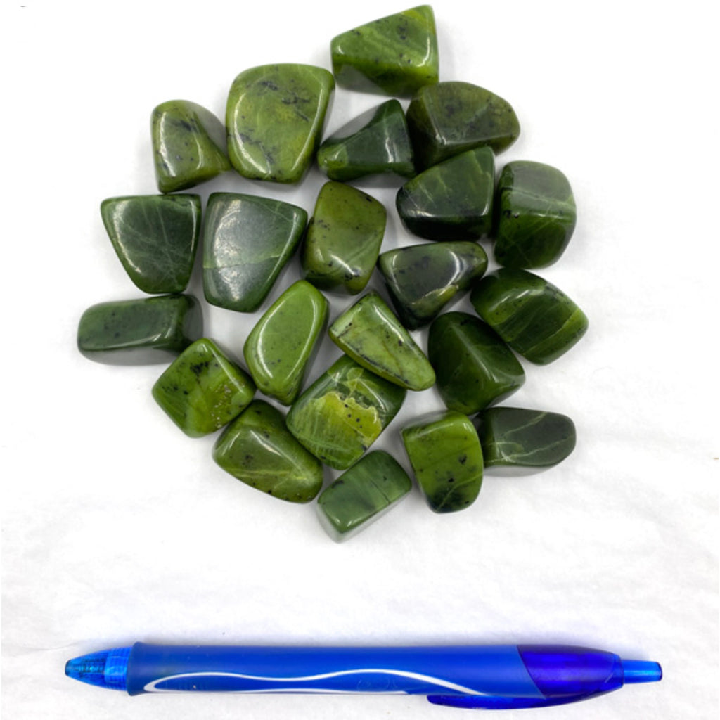 Jade nephrite tumbled