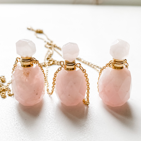 Collier bouteille de pierres précieuses d'aromathérapie - Quartz Rose