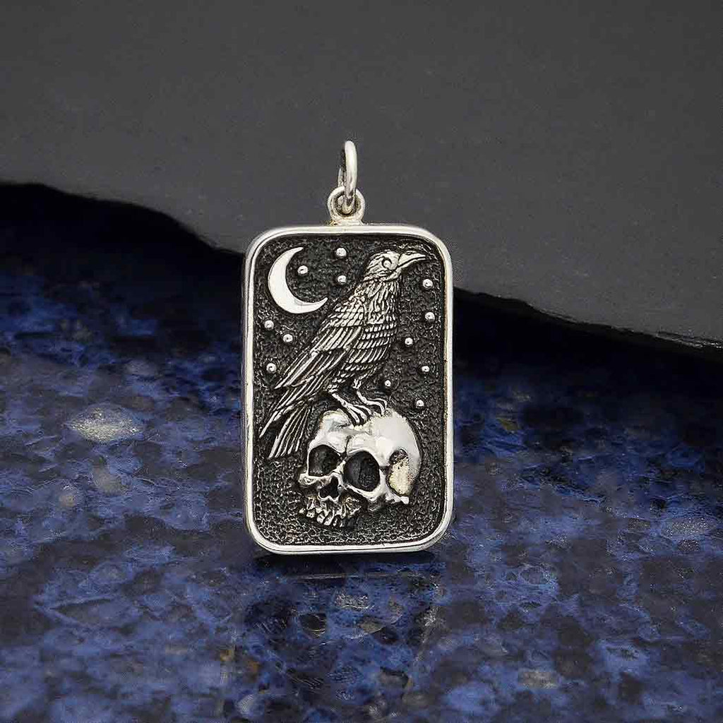 Pendentif Corbeau sur Crâne en argent sterling